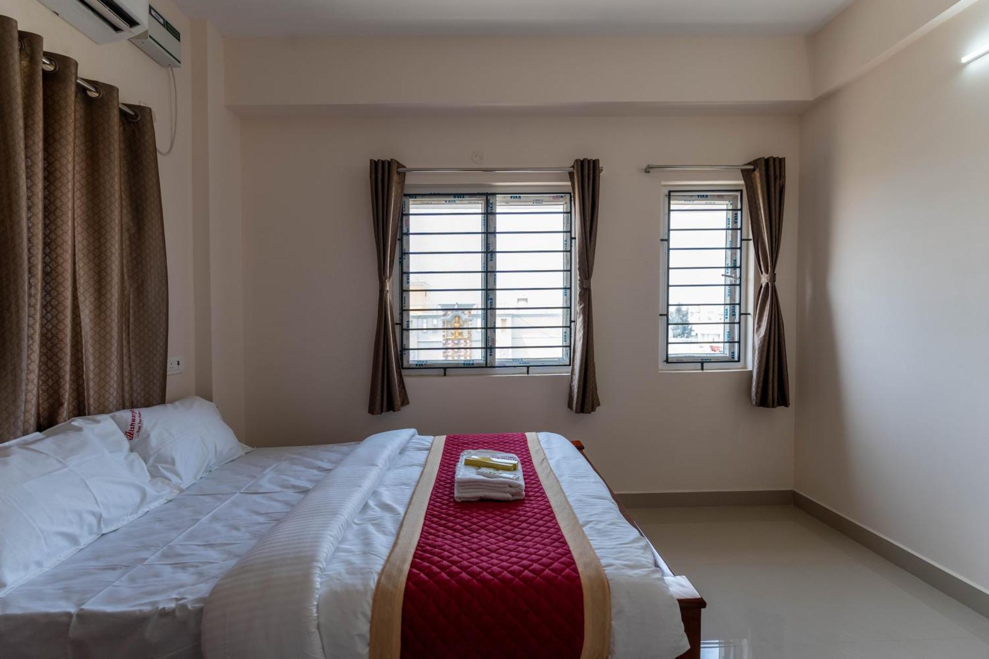 Aishwaryam Service Apartment Chennai Bagian luar foto