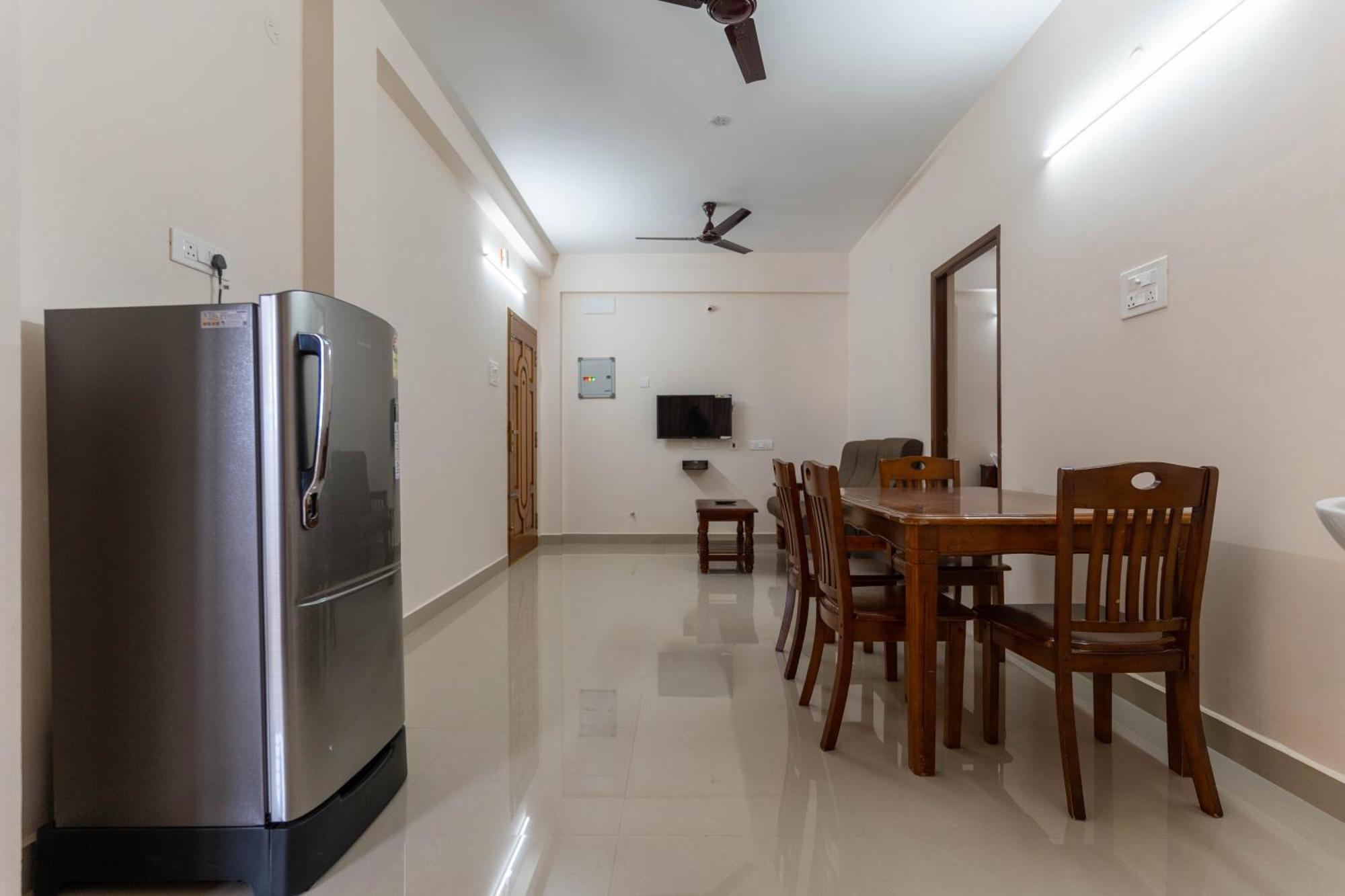 Aishwaryam Service Apartment Chennai Bagian luar foto