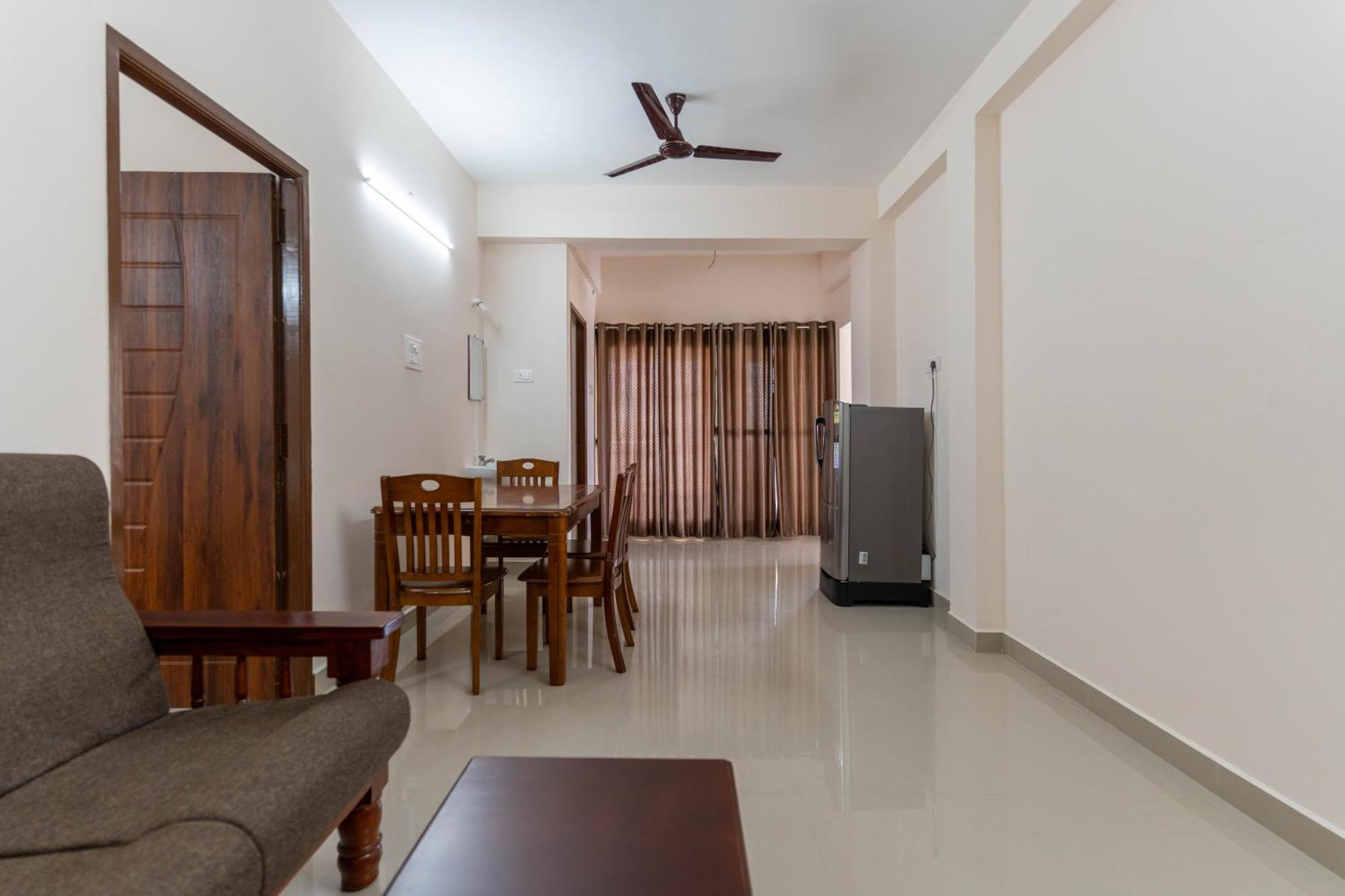 Aishwaryam Service Apartment Chennai Bagian luar foto